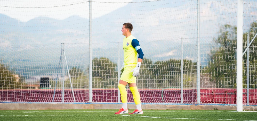 soccer goalkeeper training camps in spain